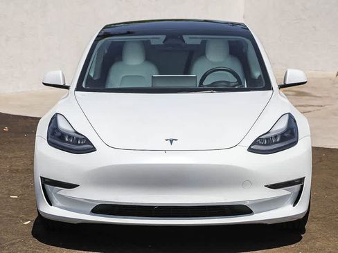 Used 2022 Tesla Model 3 Long Range AWD/4WD image 2