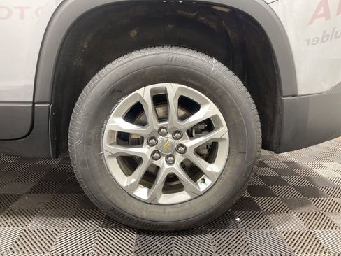 Used 2020 Chevrolet Traverse LT image 29