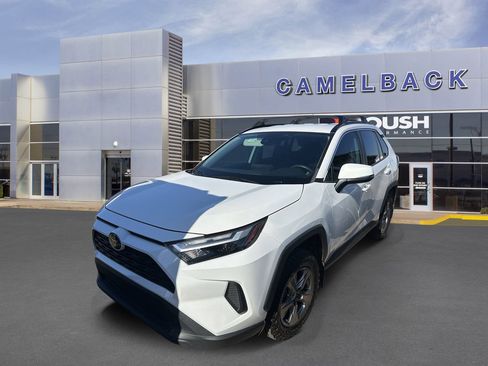 Used 2023 Toyota RAV4 XLE AWD/4WD image 15