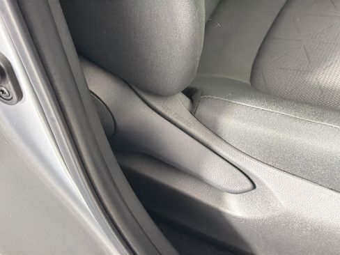 Used 2025 Toyota RAV4 XLE image 35