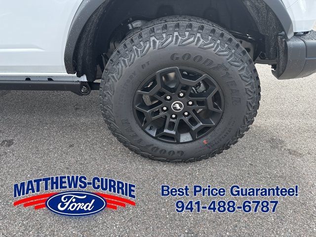New 2026 Ford Bronco Badlands AWD/4WD image 15