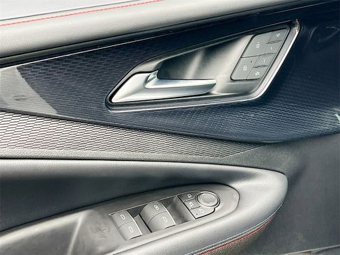 Used 2025 Chevrolet Blazer EV RS image 18