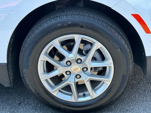 Used 2024 Chevrolet Equinox LT FWD image 13