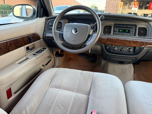 Used 2008 Mercury Grand Marquis GS RWD image 9