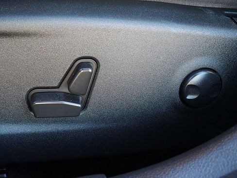 Used 2022 Dodge Charger SXT w/ Plus Group image 13