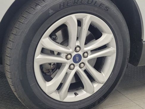 Used 2019 Ford Edge SEL w/ Equipment Group 201A image 31