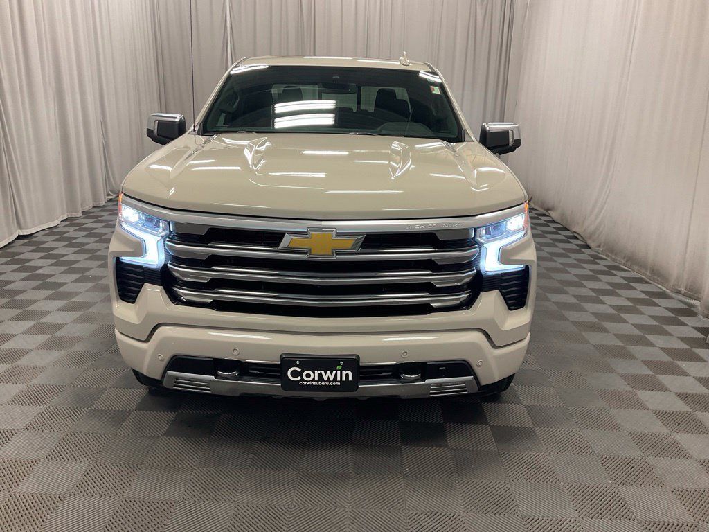 Used 2026 Chevrolet Silverado 1500 High Country w/ High Country Premium Package AWD/4WD image 6