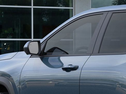 New 2026 Chevrolet Equinox LT image 12