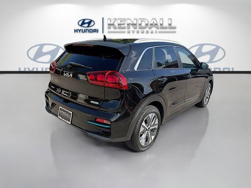 Used 2022 Kia Niro EX FWD image 6
