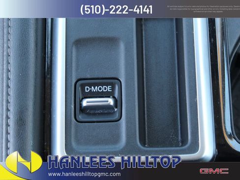Used 2022 Nissan Pathfinder SL w/ SL Premium Package FWD image 23