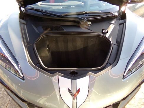 Used 2024 Chevrolet Corvette Z06 RWD image 13
