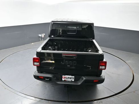 New 2026 Jeep Gladiator Sport AWD/4WD image 35