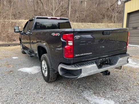 Used 2024 Chevrolet Silverado 2500 LT AWD/4WD image 4