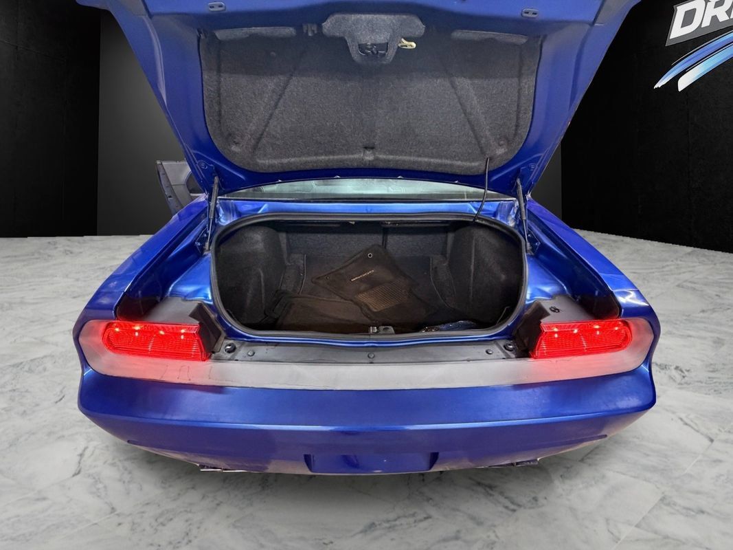 Used 2012 Dodge Challenger SRT8 RWD image 11