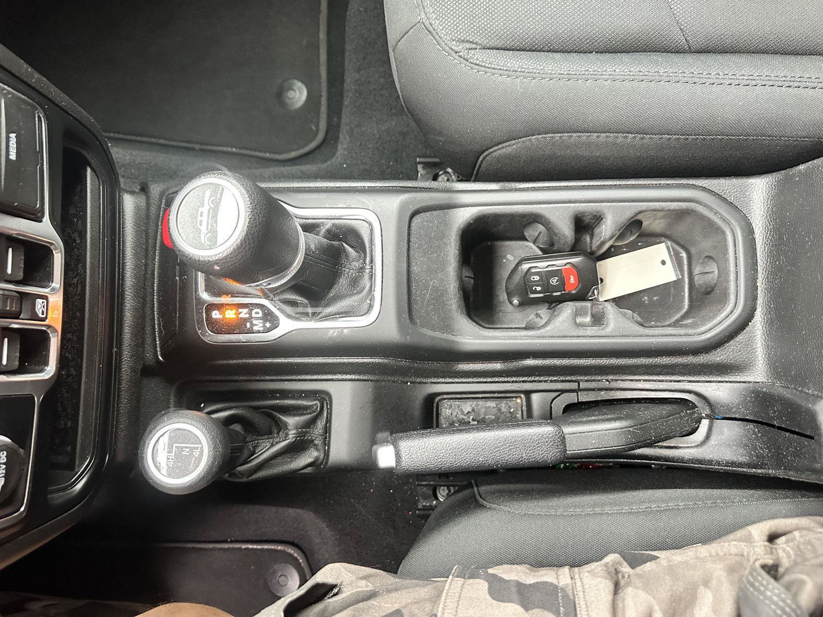 Used 2022 Jeep Gladiator Sport AWD/4WD image 30