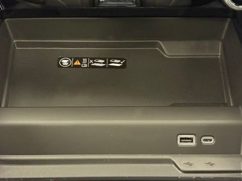 New 2026 Chevrolet Suburban High Country image 45