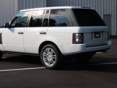Used 2011 Land Rover Range Rover HSE AWD/4WD image 25
