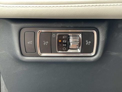 New 2026 Lincoln Aviator AWD image 32