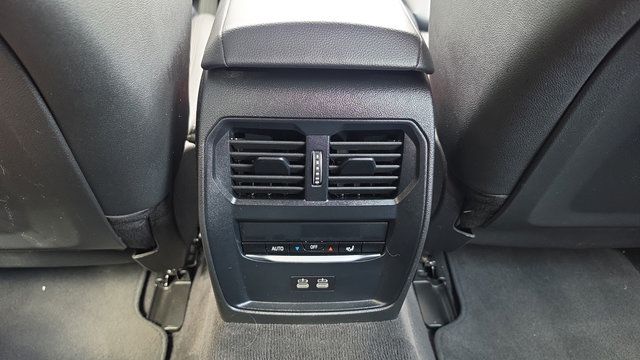 Used 2025 BMW i4 xDrive40i AWD/4WD image 11