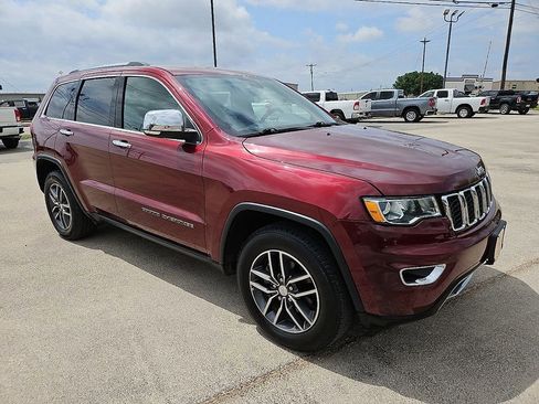 Used 2018 Jeep Grand Cherokee Limited image 10