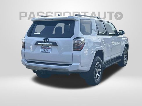 Used 2024 Toyota 4Runner TRD Off-Road Premium image 3