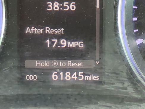 Certified 2016 Toyota Highlander XLE FWD image 28