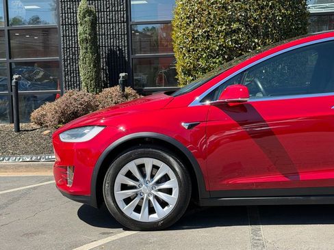 Used 2017 Tesla Model X 100D image 10
