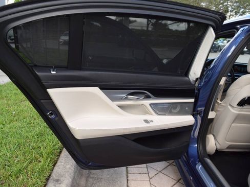 Used 2017 BMW ALPINA B7 xDrive AWD/4WD image 75