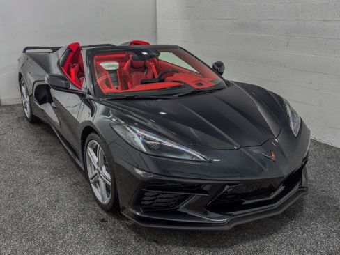 Used 2024 Chevrolet Corvette Stingray Premium Conv w/ Z51 Performance Package image 5