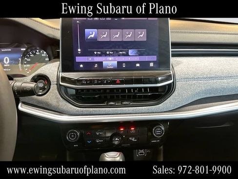 Used 2024 Jeep Compass Latitude AWD/4WD image 20