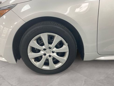 Used 2025 Toyota Corolla LE image 14