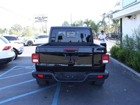 Used 2020 Jeep Gladiator Sport w/ Quick Order Package 23S AWD/4WD image 6