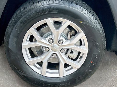 Used 2022 Jeep Grand Cherokee Limited AWD/4WD image 43
