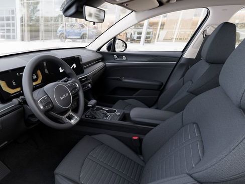 Certified 2026 Kia K5 LXS image 17