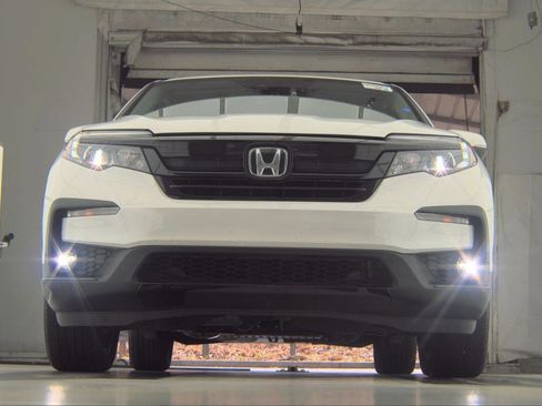 Used 2022 Honda Pilot Special Edition image 2
