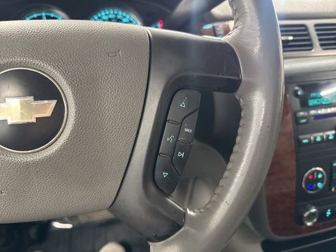 Used 2008 Chevrolet Suburban LT w/ LT Preferred Equipment Group AWD/4WD image 35