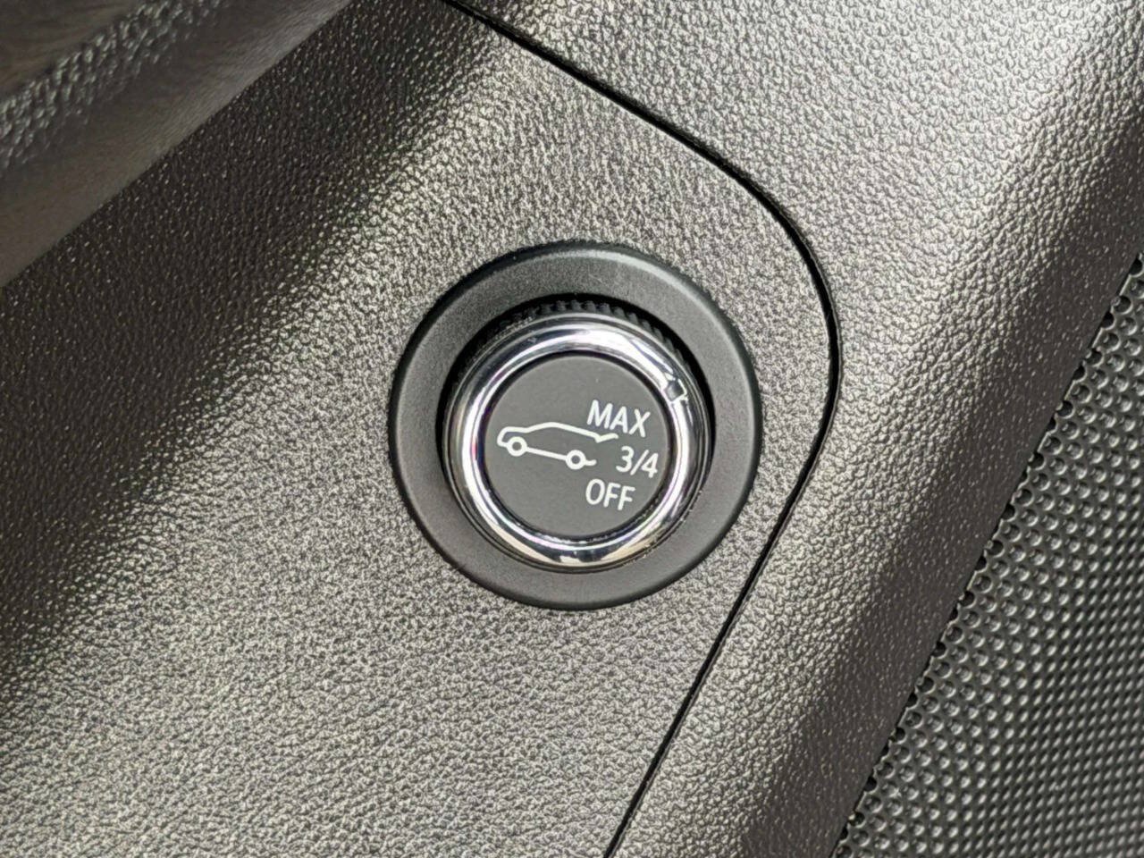 Used 2019 GMC Acadia SLT w/ LPO, Floor Liner Package AWD/4WD image 19