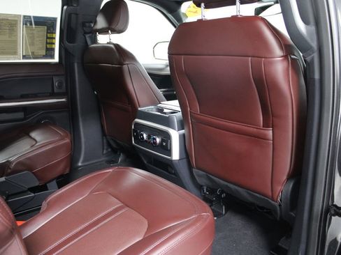 Used 2024 Ford Expedition Limited image 32