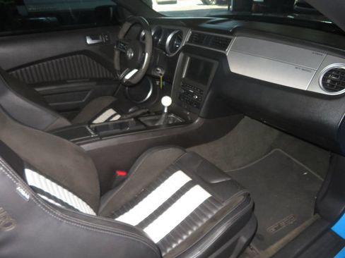Used 2014 Ford Mustang Shelby GT500 w/ Equipment Group 821A RWD image 25