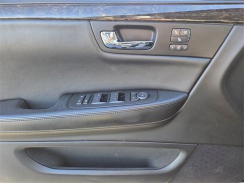 Used 2008 Cadillac DTS w/ Sun And Sound Package image 14