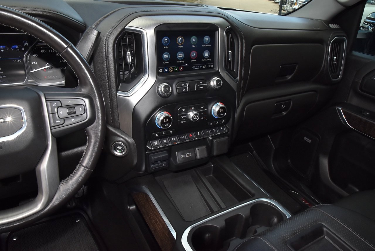 Used 2022 GMC Sierra 3500 Denali w/ Denali Ultimate Package AWD/4WD image 26