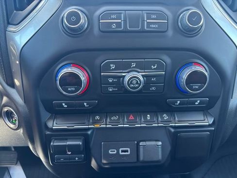 Used 2021 Chevrolet Silverado 1500 LT AWD/4WD image 6