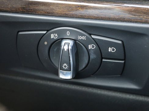 Used 2013 BMW 335i Convertible image 20