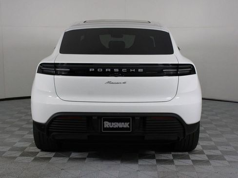 New 2026 Porsche Macan 4 Electric image 6