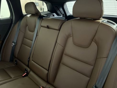 Certified 2024 Volvo V60 B5 Cross Country Ultimate image 25