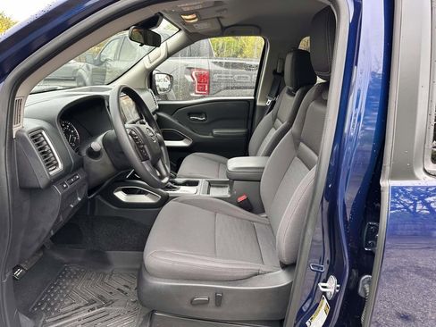 Used 2022 Nissan Frontier SV w/ Technology Package AWD/4WD image 10