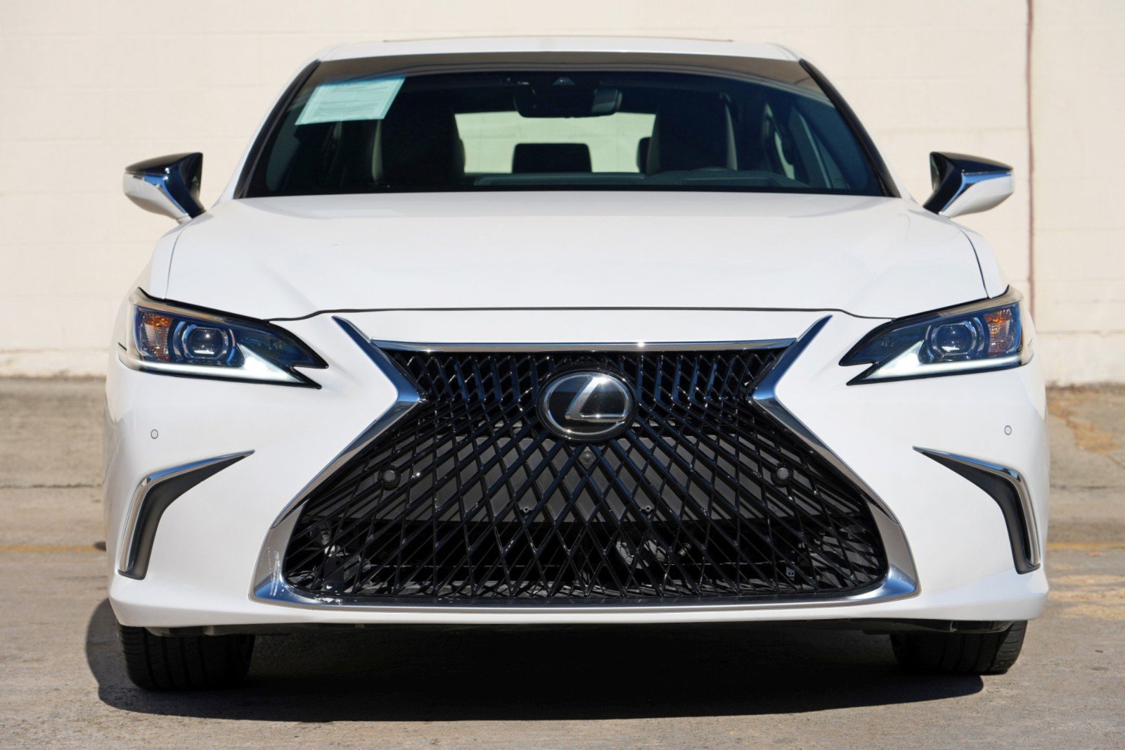 Used 2024 Lexus ES 300h w/ Premium Package FWD image 7