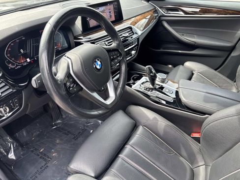 Used 2020 BMW 530i xDrive w/ Convenience Package image 21