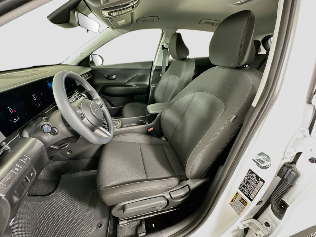 New 2027 Hyundai Kona SE FWD image 15