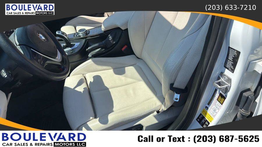 Used 2017 BMW 330i xDrive Sedan AWD/4WD image 28